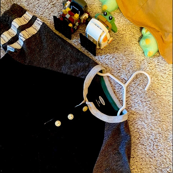 OLD NAVY•Boys Gray & Black Ringer Sleeve Top•M 8 - Picture 3 of 10